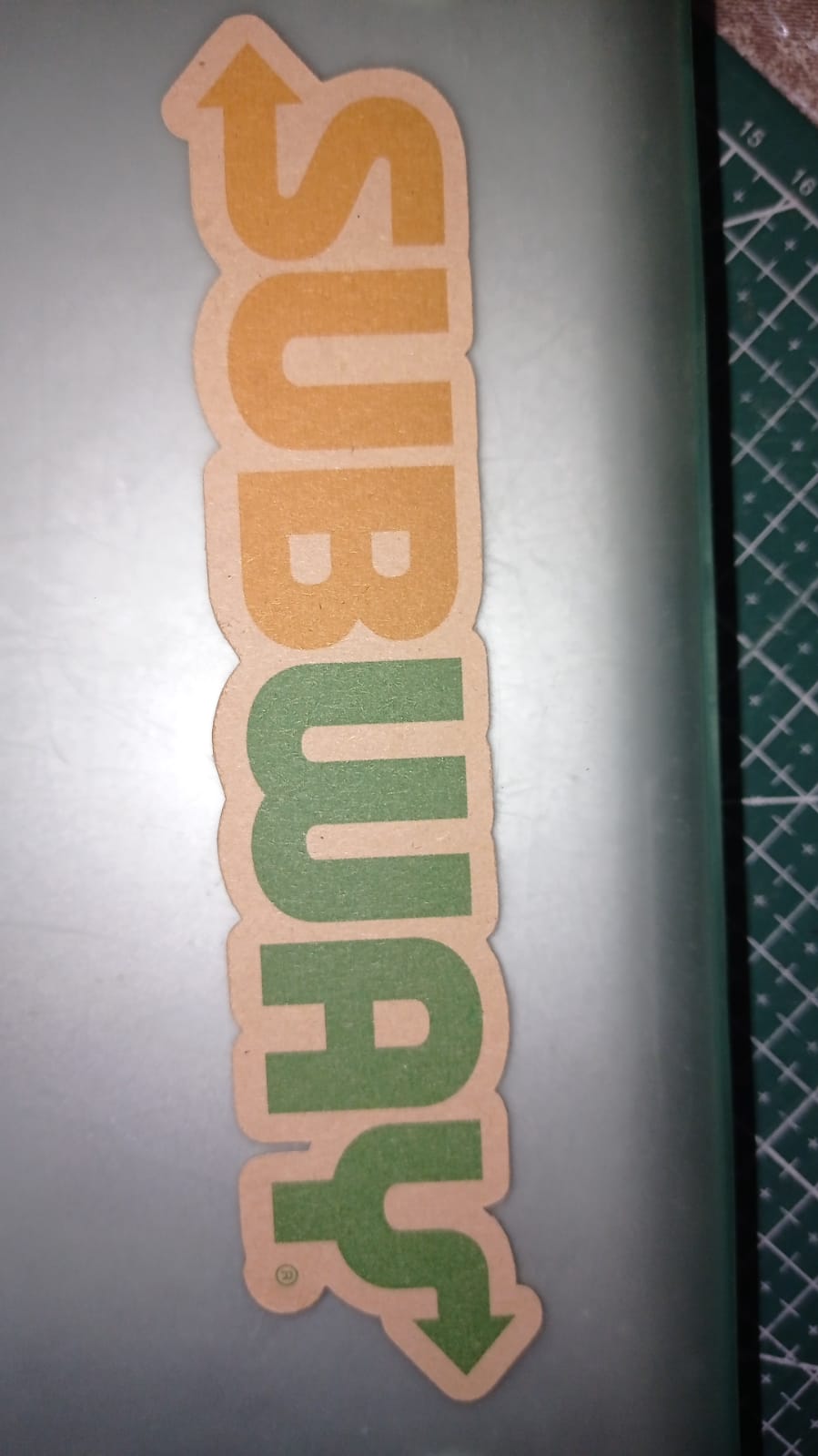 Papel Kraft Adhesivo Imprimible 21cm x 5mts sin nucleo